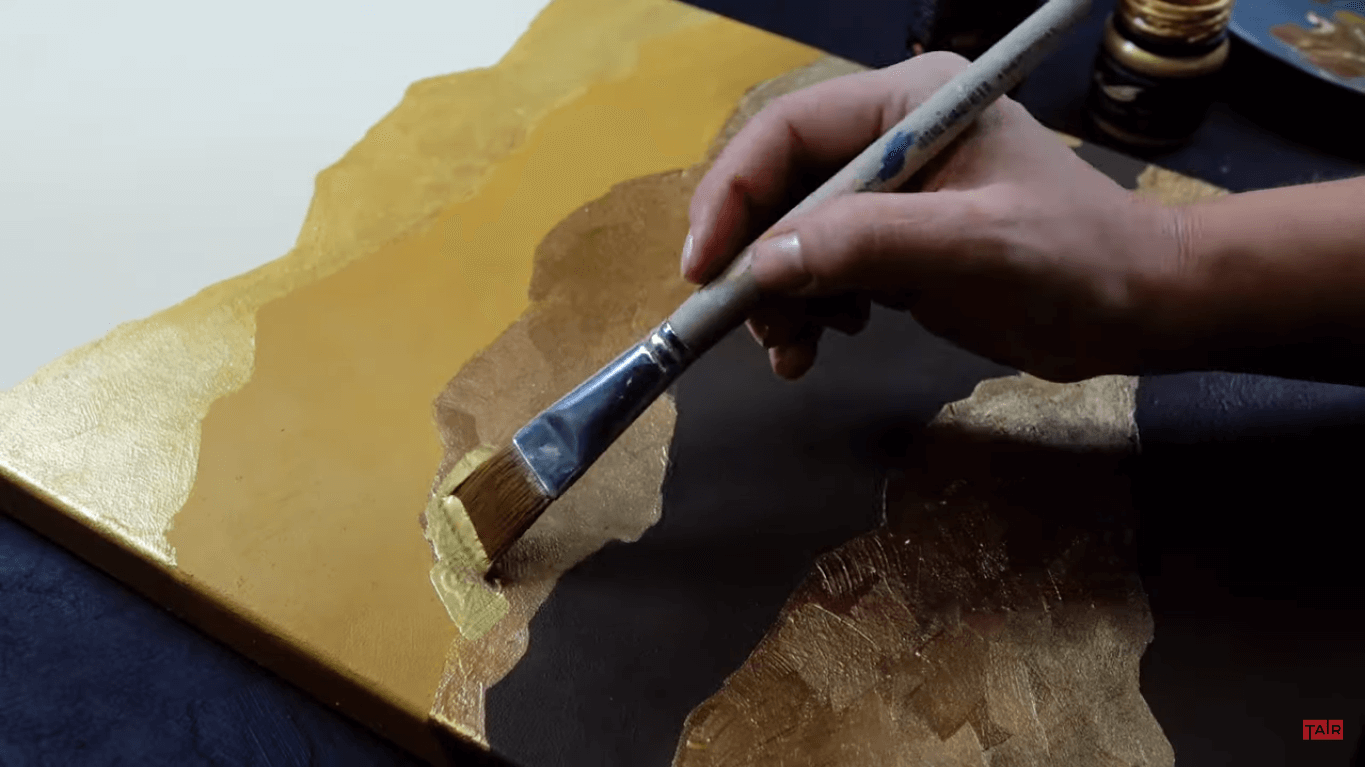 Простая картина акриловыми красками с золотом: Горы. Живопись для начинающих
