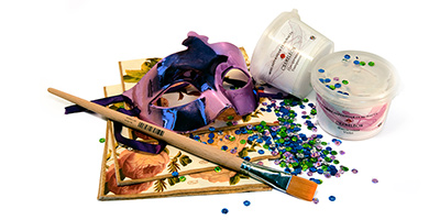 новогодняя маска, моделирующая гель-паста