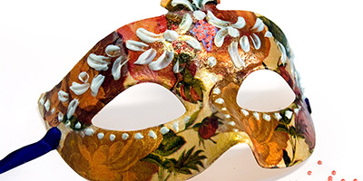 новогодняя маска, моделирующая гель-паста