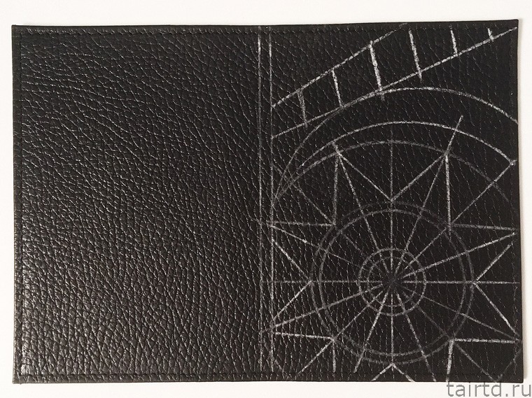 Стильная мужская обложка для паспорта в технике точечной росписи