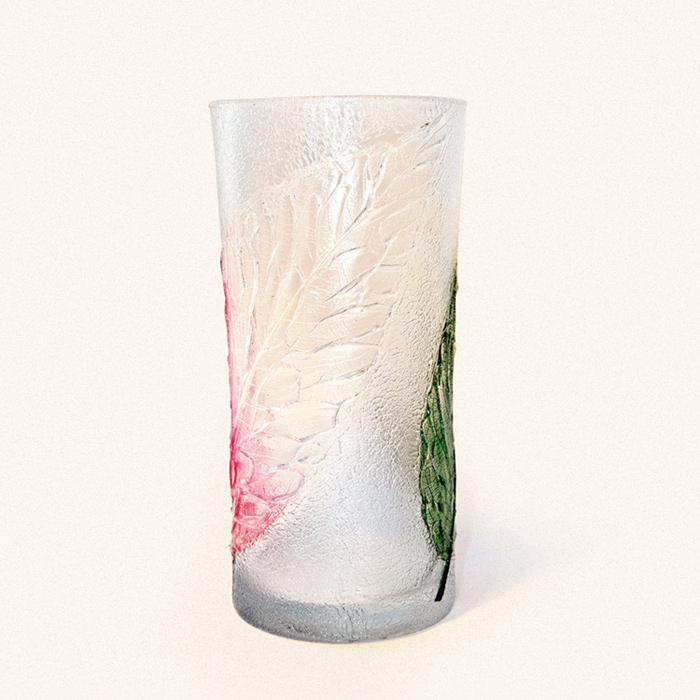 Оформление стеклянной вазы прозрачным моделирующим гелем