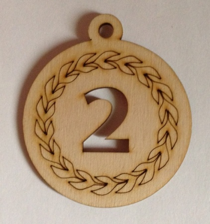 Медаль "2" с лавровым венком, 8,5х9,7 см - «Таир»