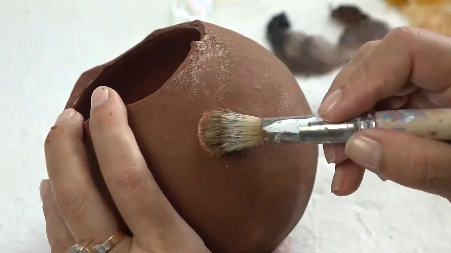 Керамические вазочки без глины! Имитация керамики своими руками. Рельефная грубая паста от ТАИР